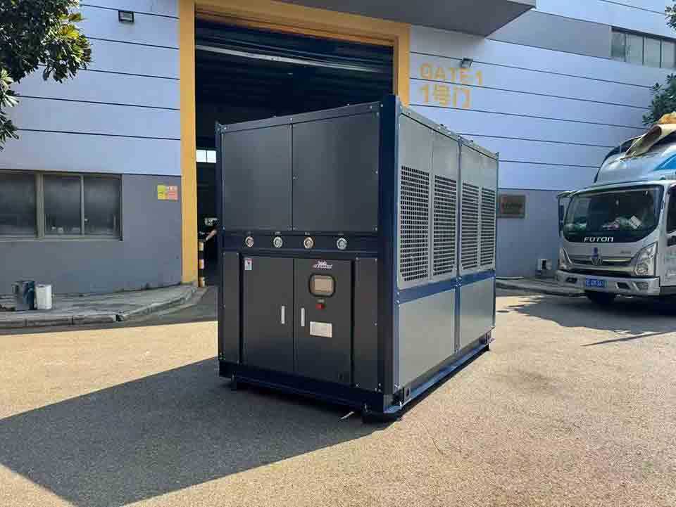 新材料行業(yè)生產(chǎn)控溫用制冷機(jī)組